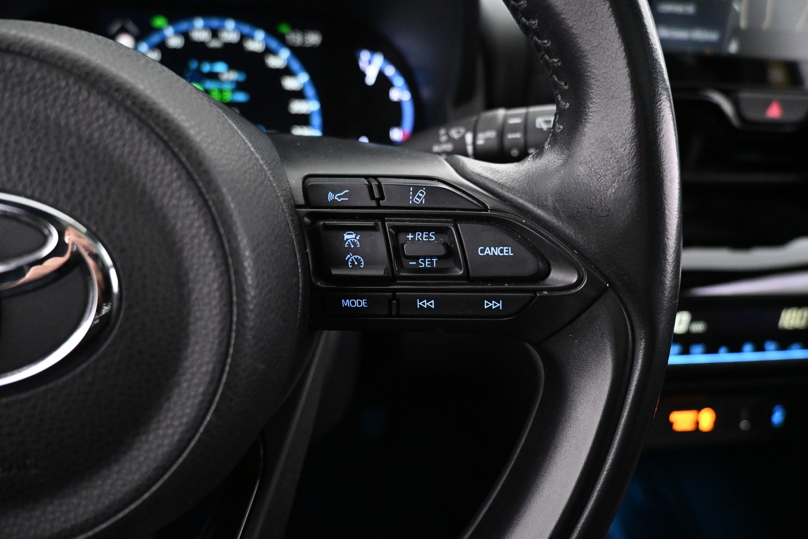 TOYOTA Yaris Cross 2021