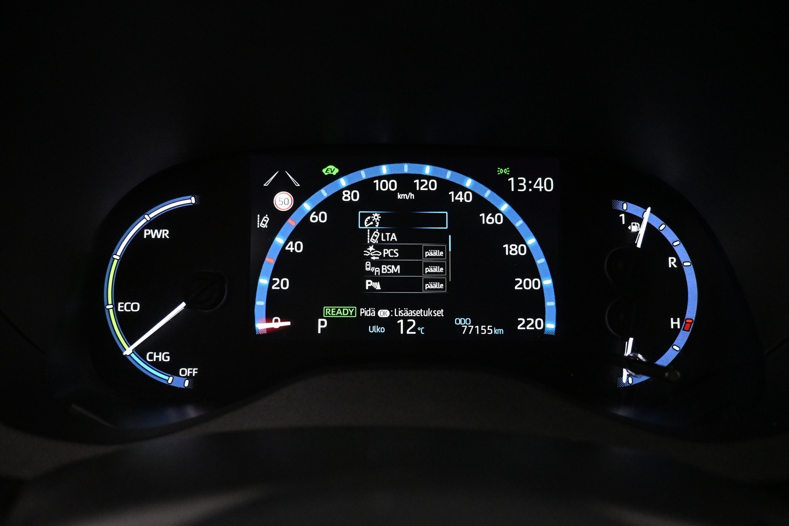 TOYOTA Yaris Cross 2021