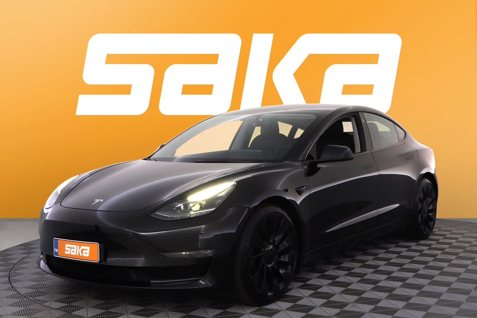 TESLA Model 3 2022
