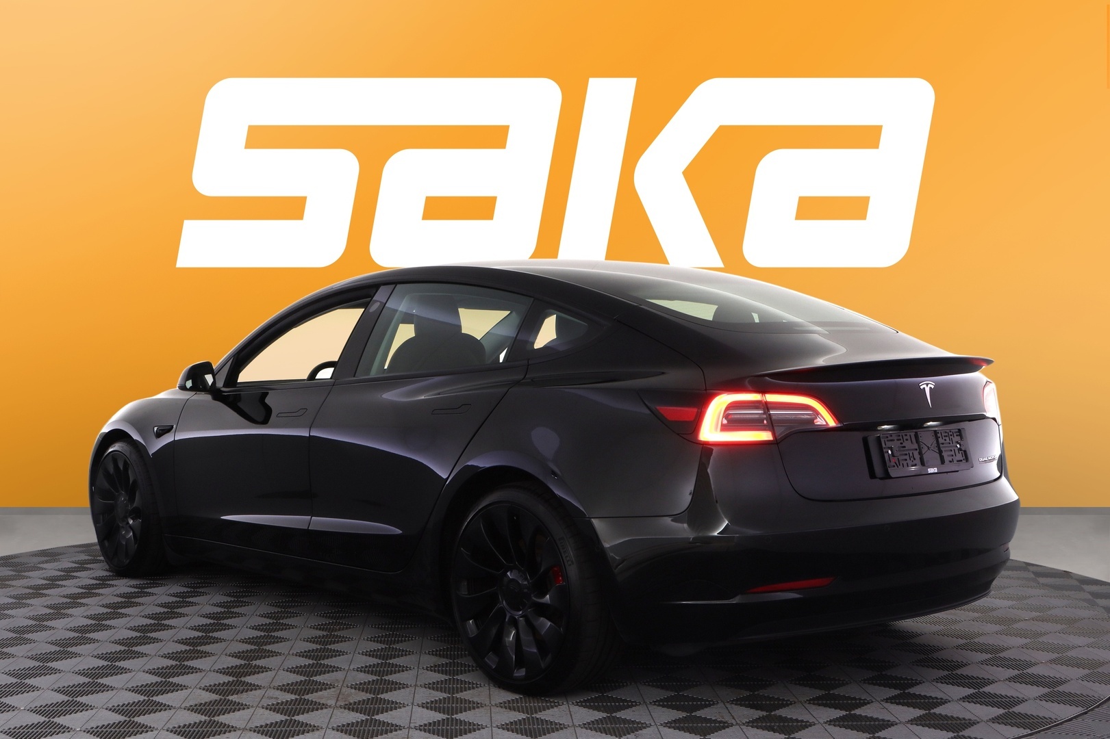 TESLA Model 3 2022