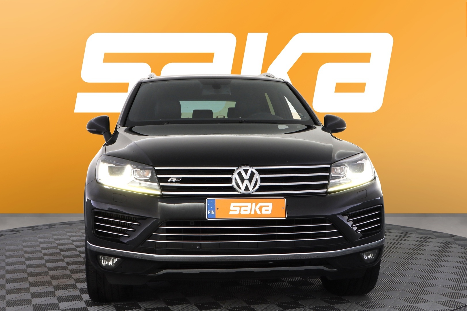 VOLKSWAGEN Touareg 2015