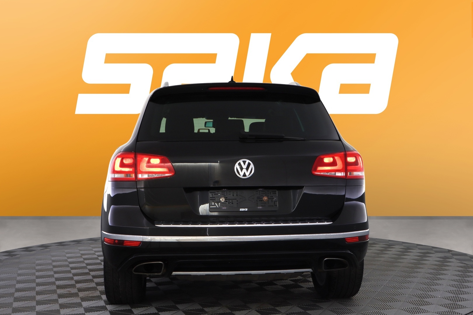 VOLKSWAGEN Touareg 2015