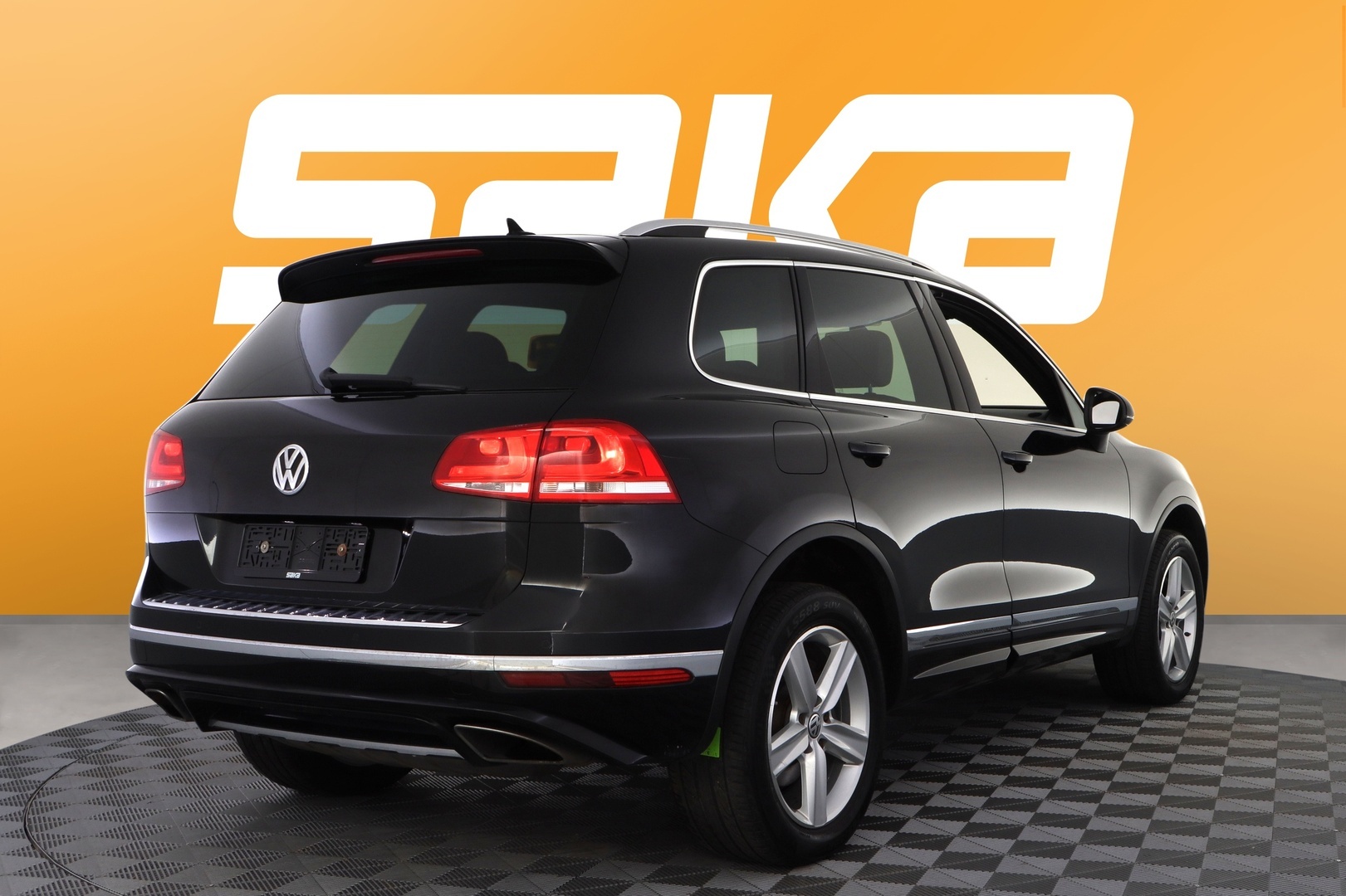 VOLKSWAGEN Touareg 2015