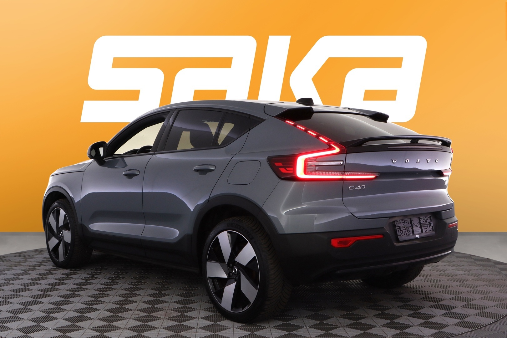 VOLVO C40 2023