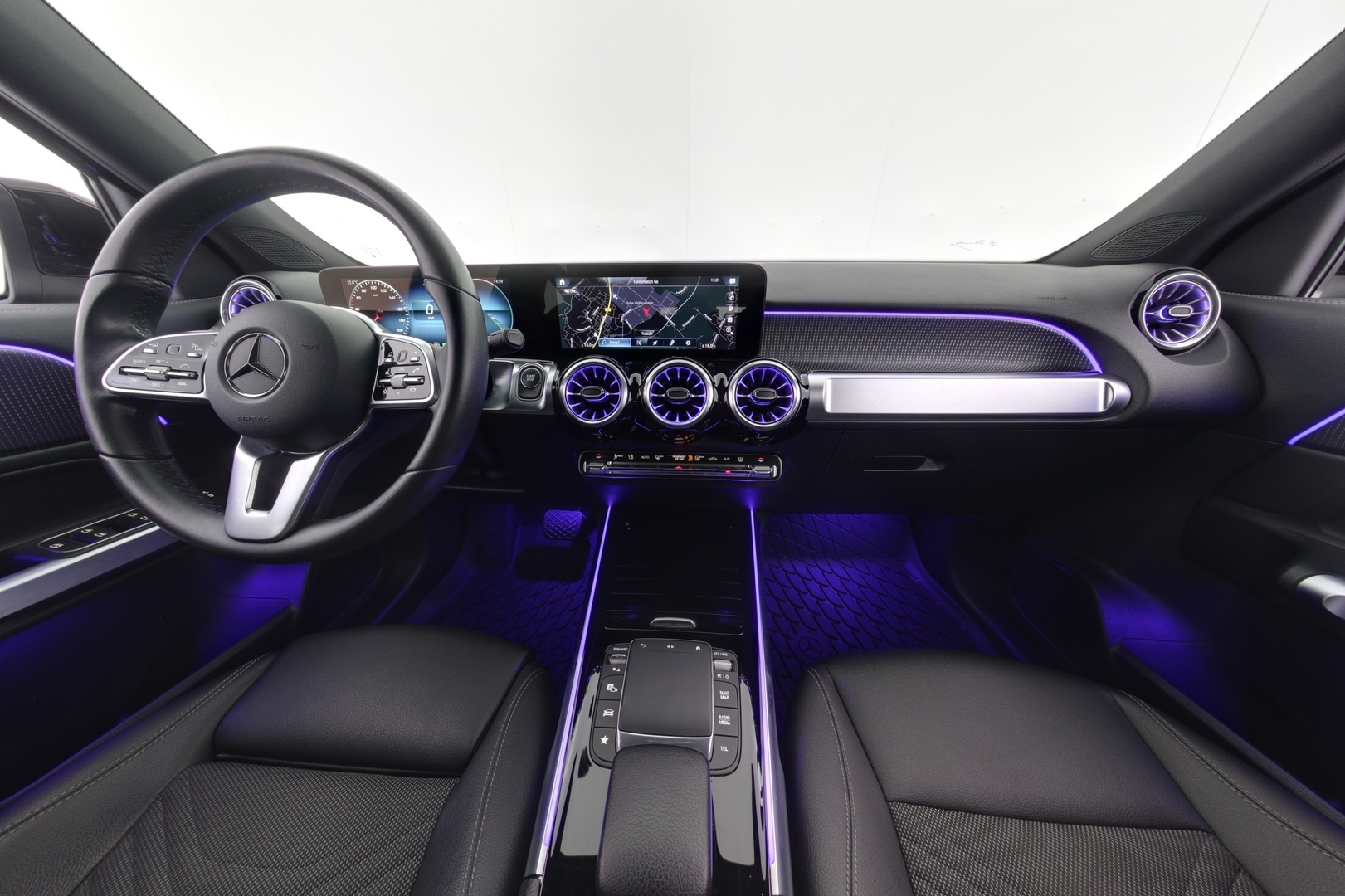 MERCEDES-BENZ EQB 2023