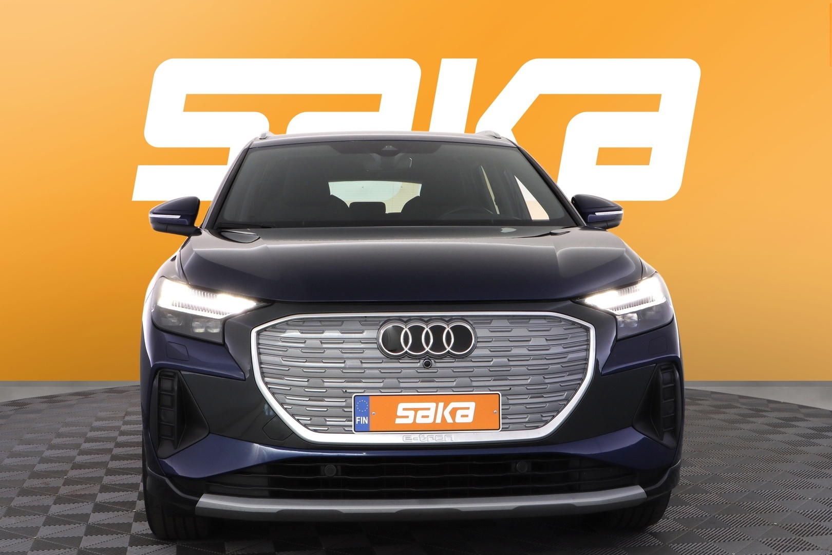 AUDI Q4 e-tron 2022