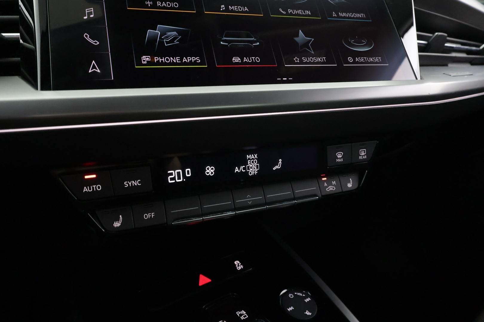 AUDI Q4 e-tron 2022