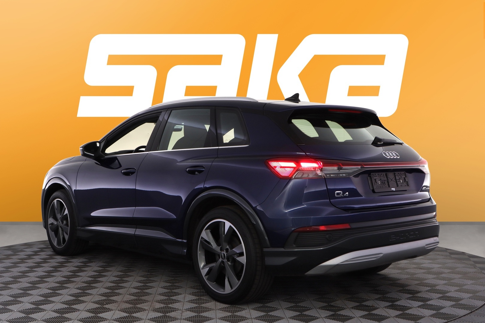 AUDI Q4 e-tron 2022