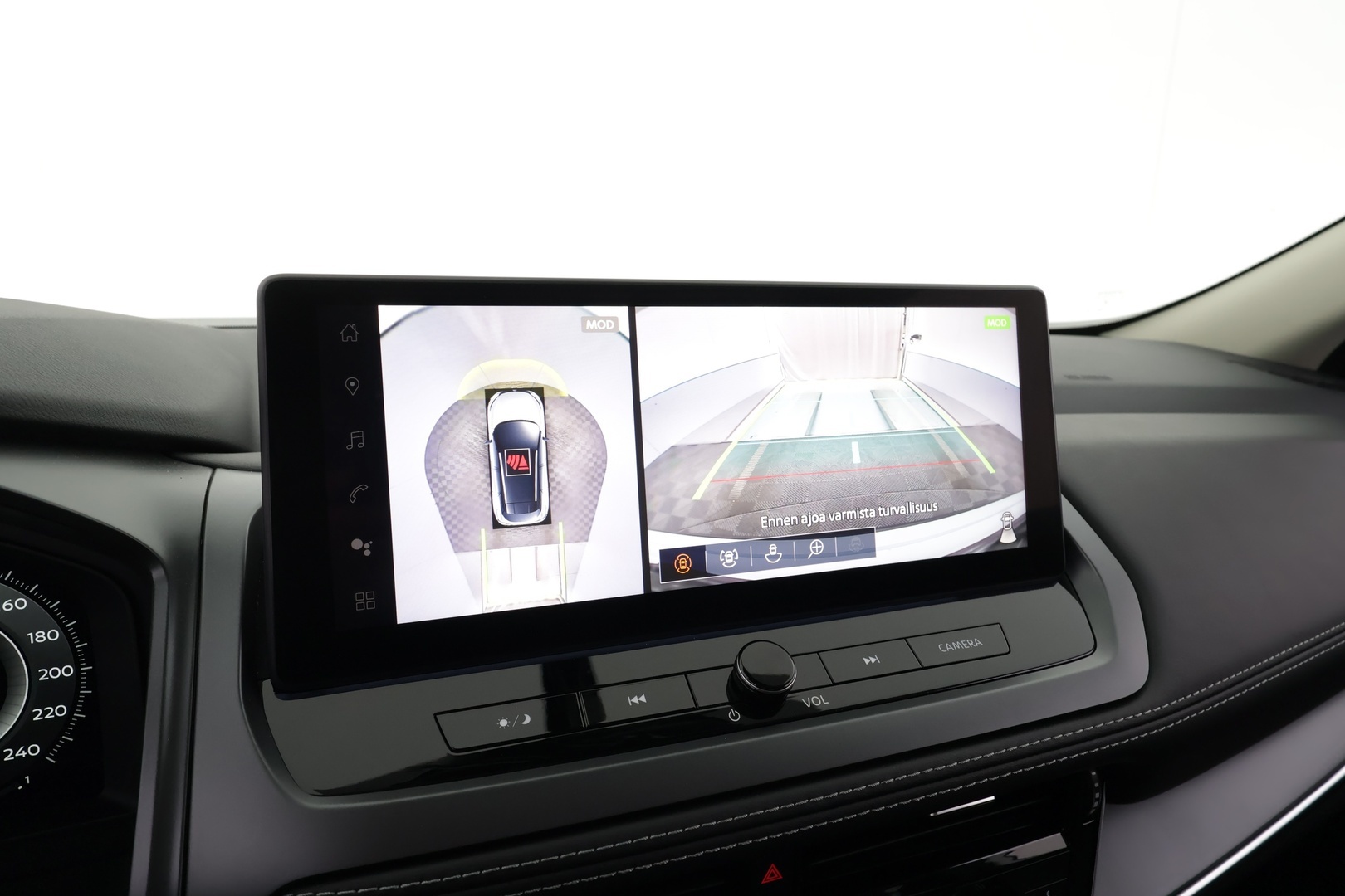 NISSAN Qashqai 2025