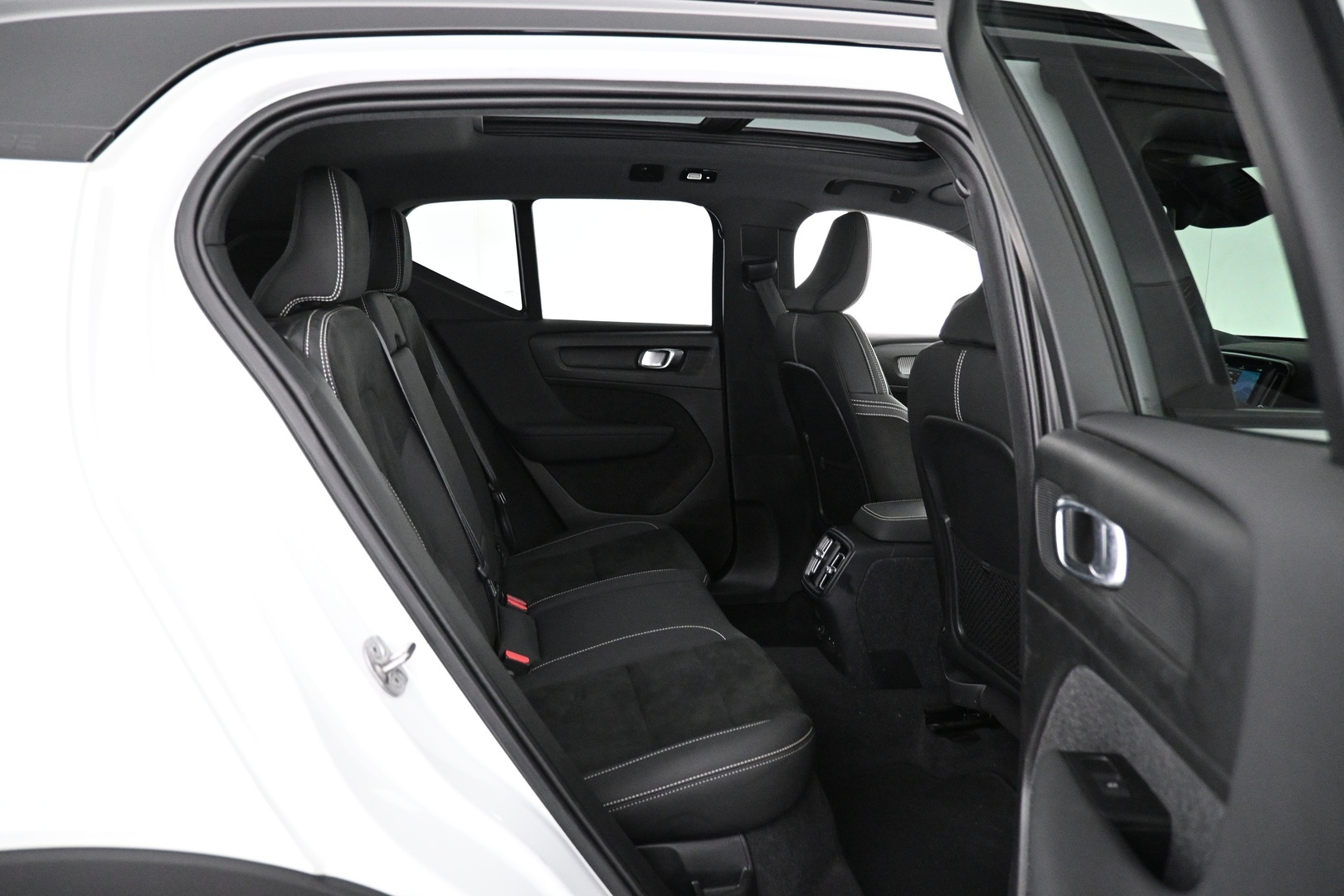 VOLVO XC40 2022