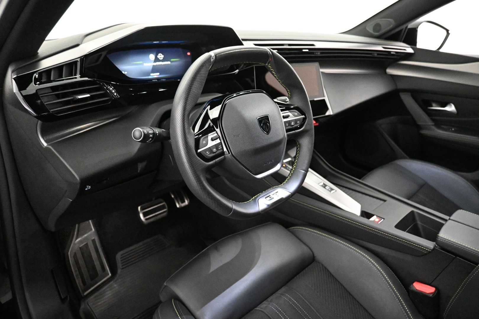 PEUGEOT 408 2024