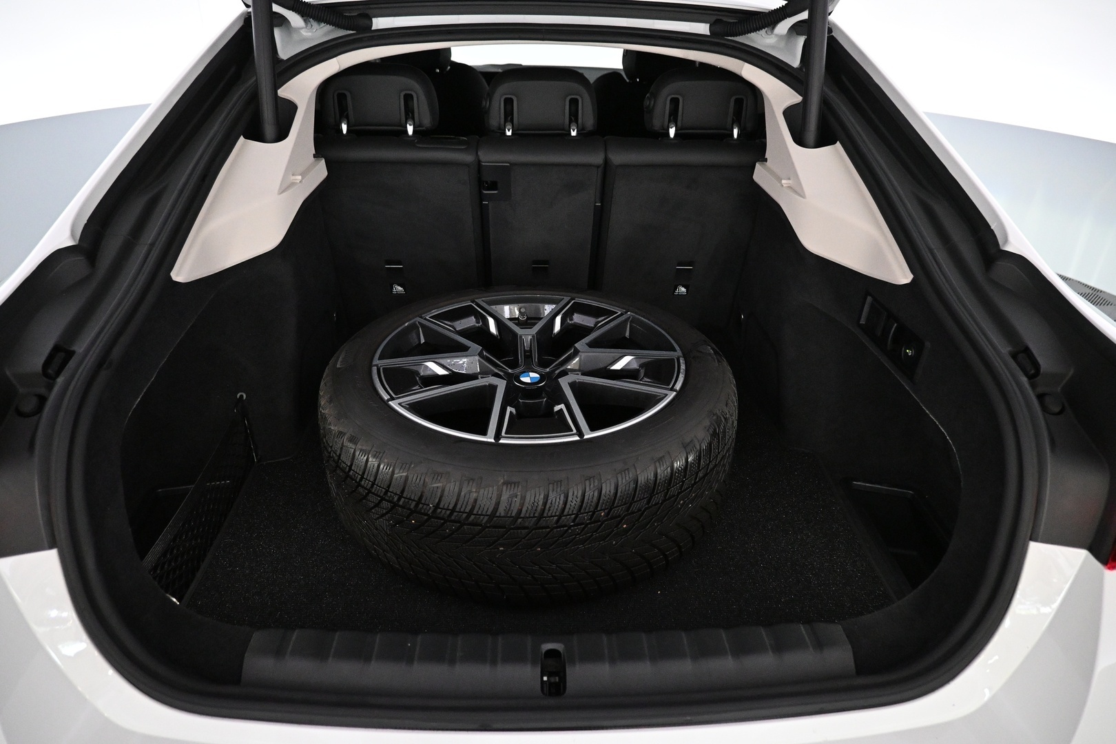 BMW i4 2024