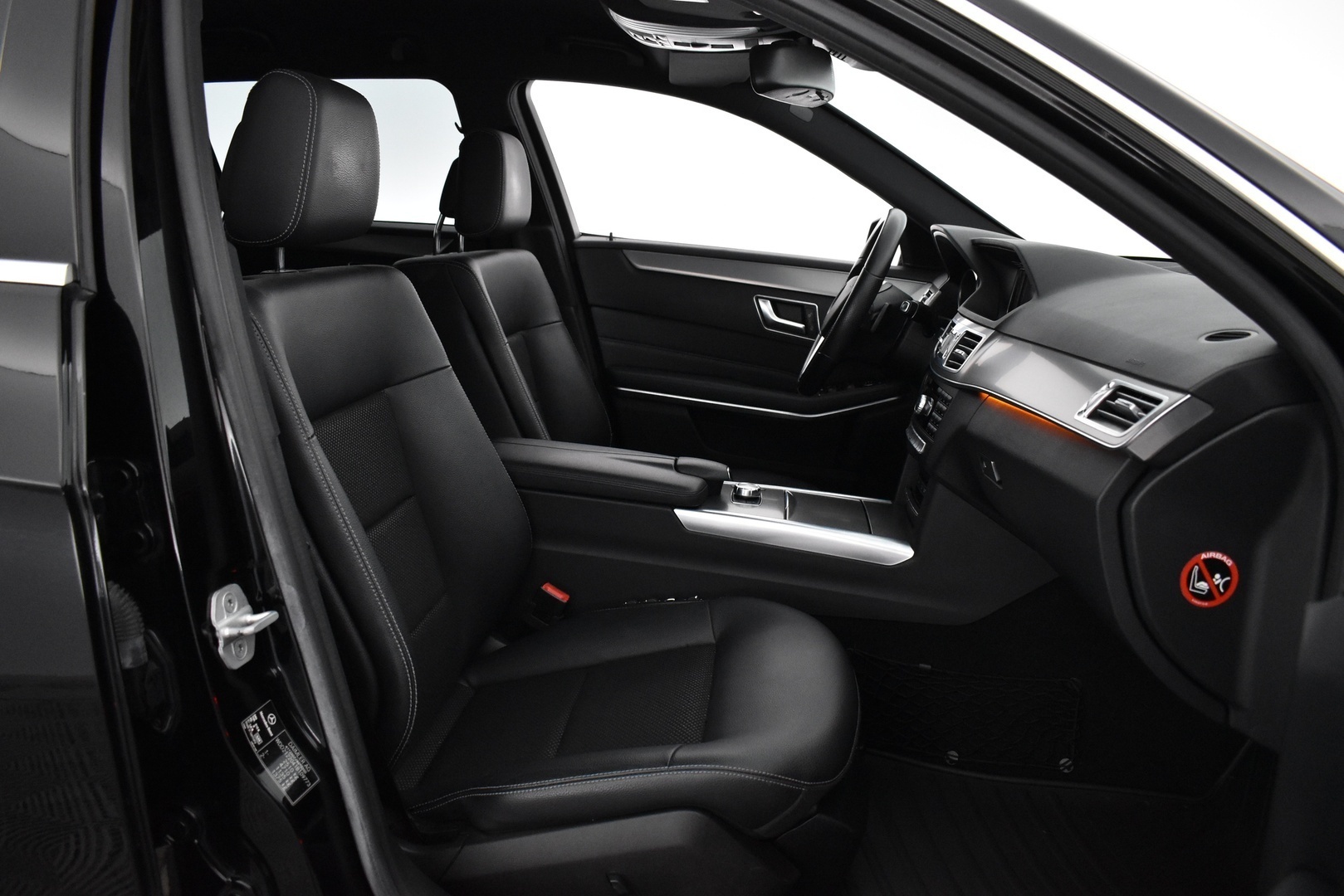 MERCEDES-BENZ E 2015