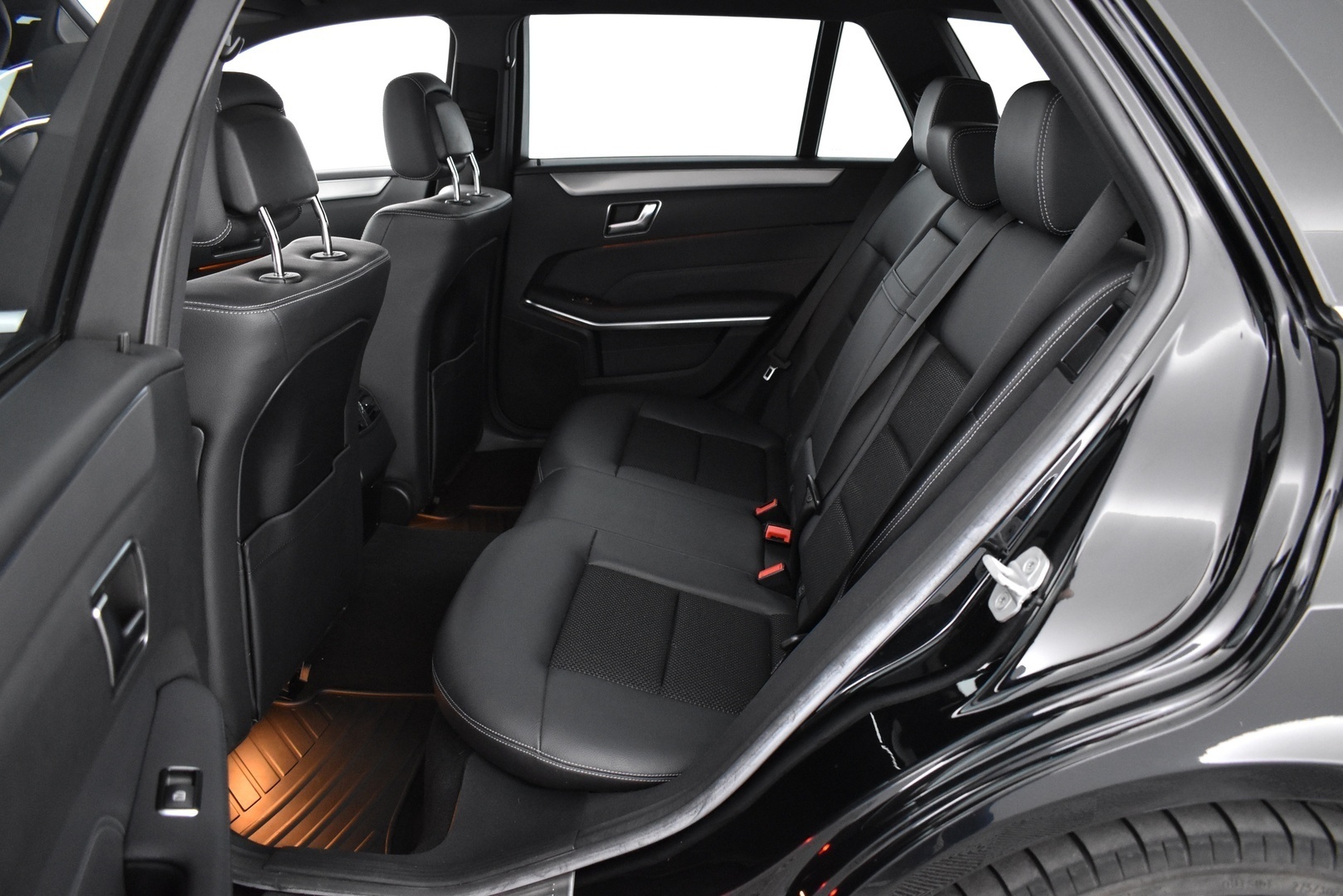 MERCEDES-BENZ E 2015