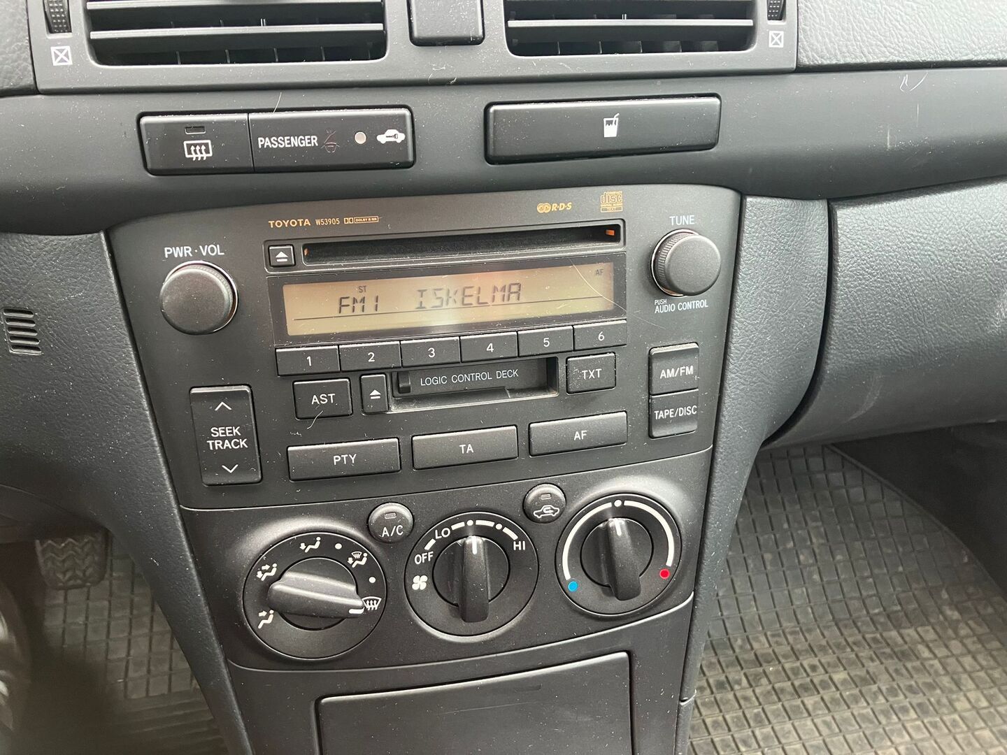 TOYOTA Avensis 2006