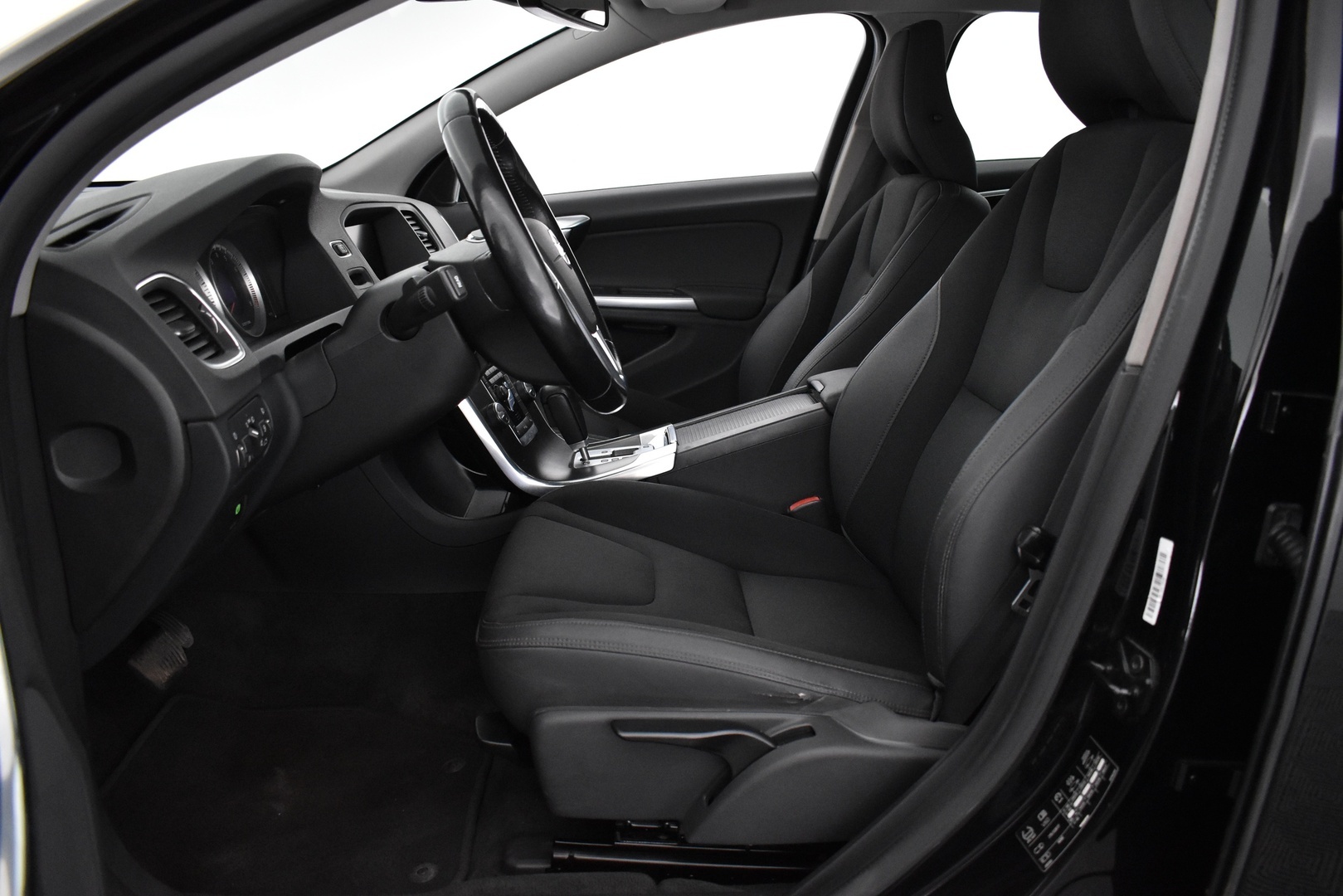VOLVO V60 2011