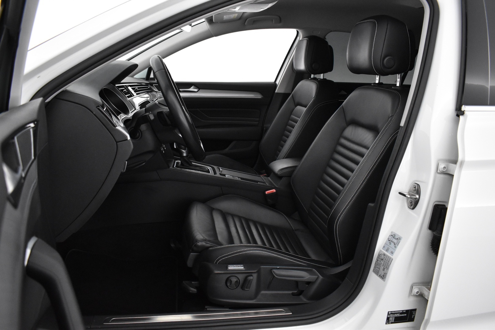 VOLKSWAGEN Passat 2020