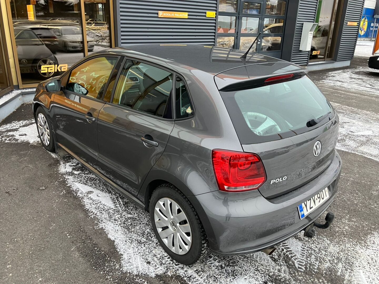 VOLKSWAGEN Polo 2011