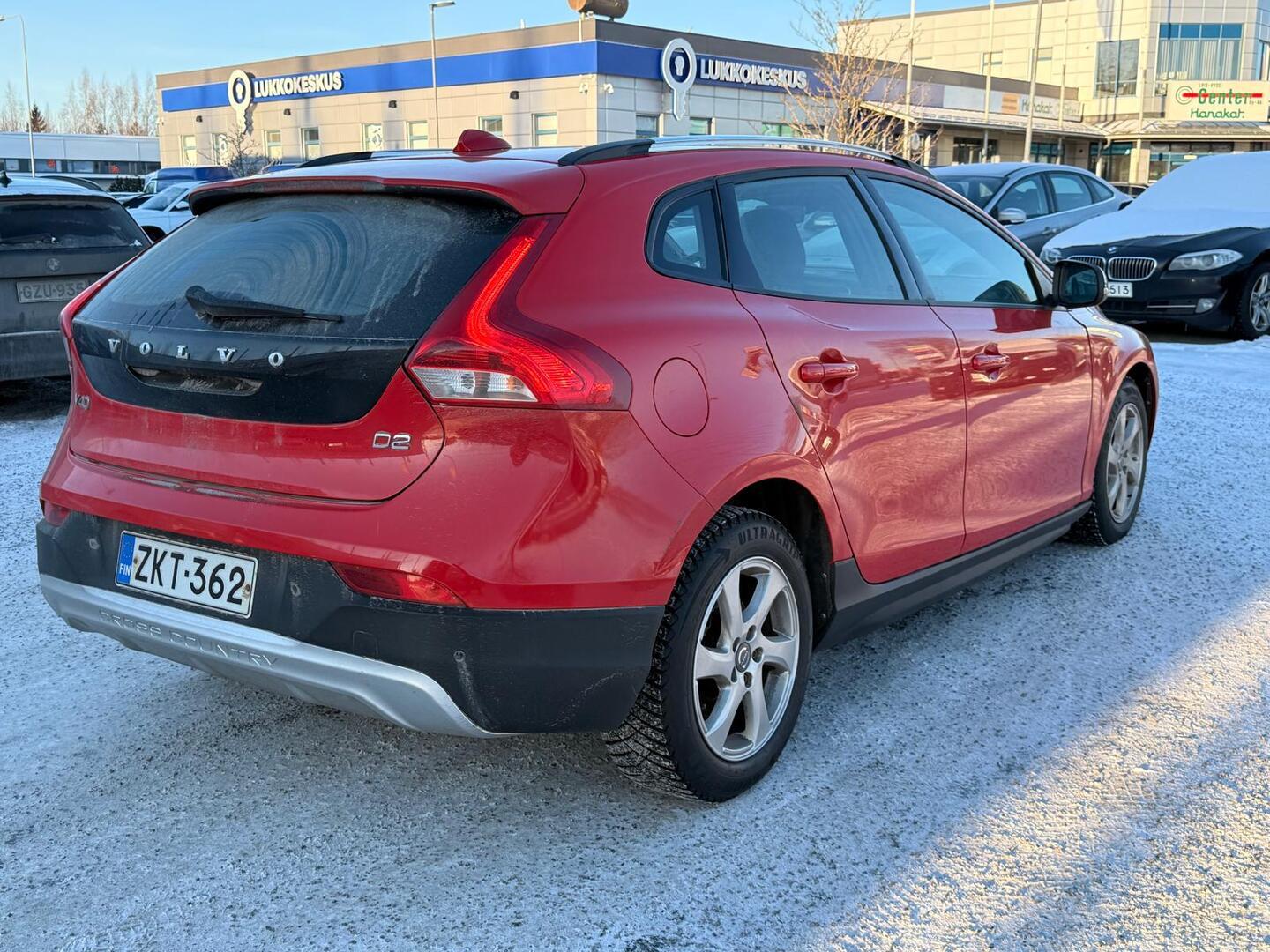 VOLVO V40 Cross Country 2016