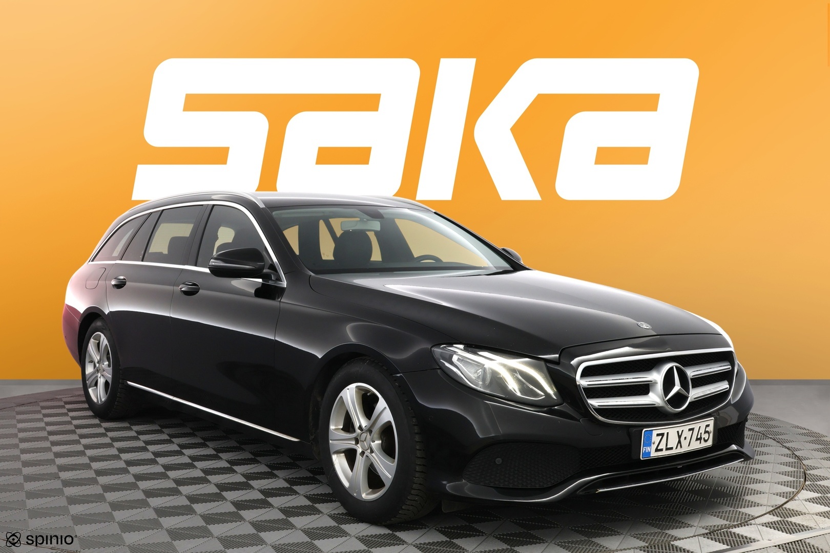 MERCEDES-BENZ E 2018