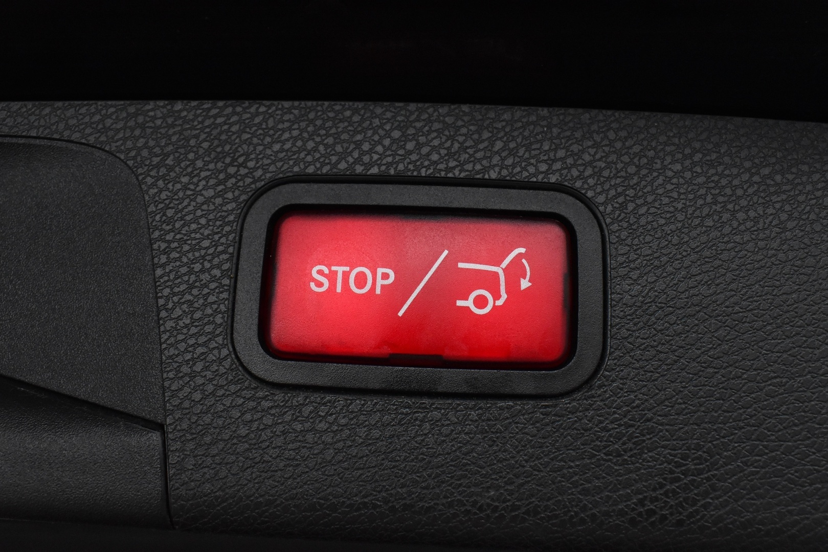 MERCEDES-BENZ E 2018