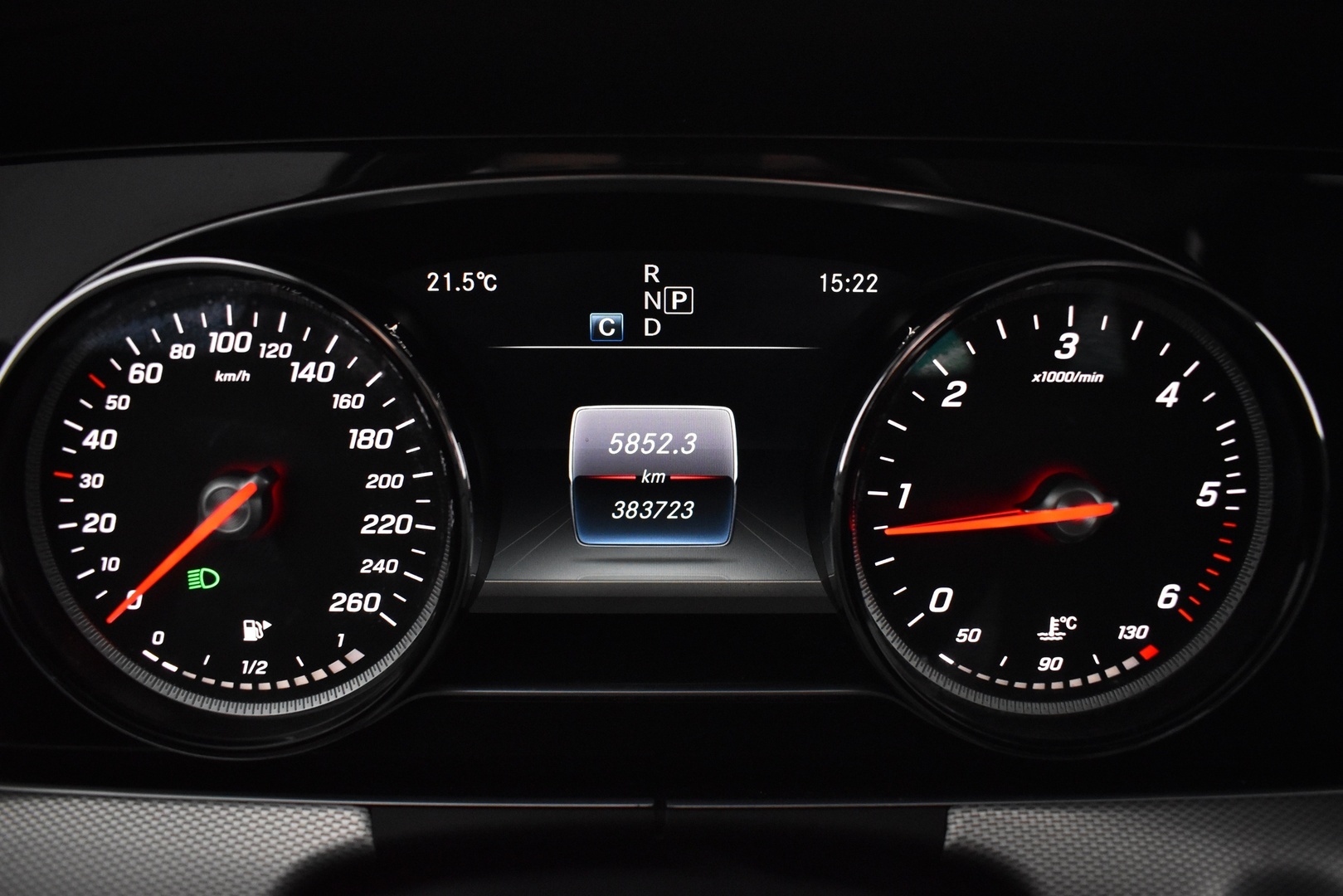 MERCEDES-BENZ E 2018