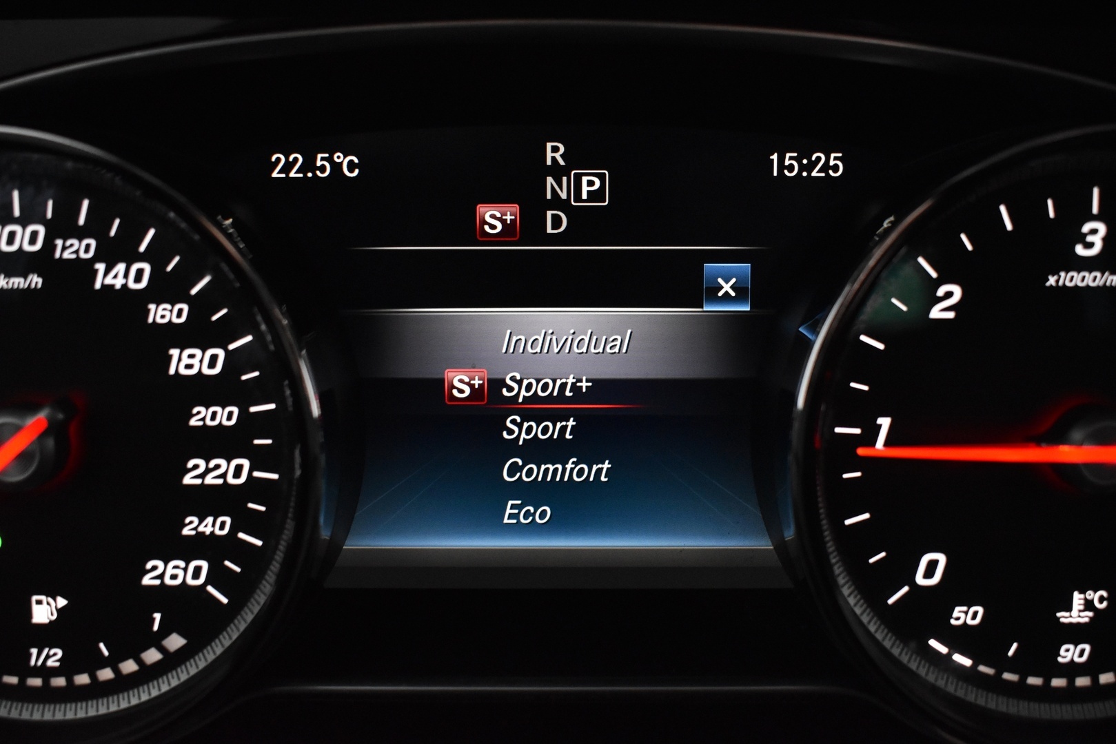 MERCEDES-BENZ E 2018