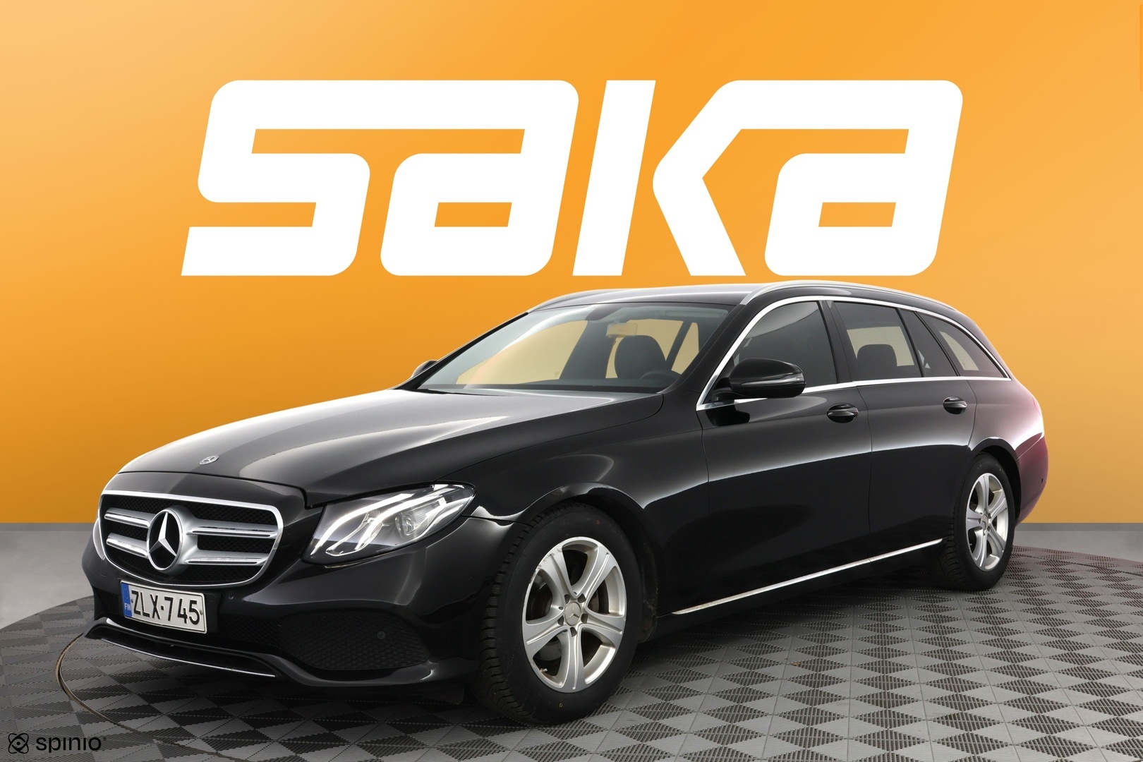 MERCEDES-BENZ E 2018