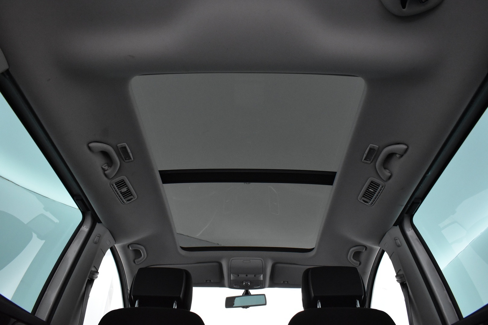 VOLKSWAGEN Sharan 2013