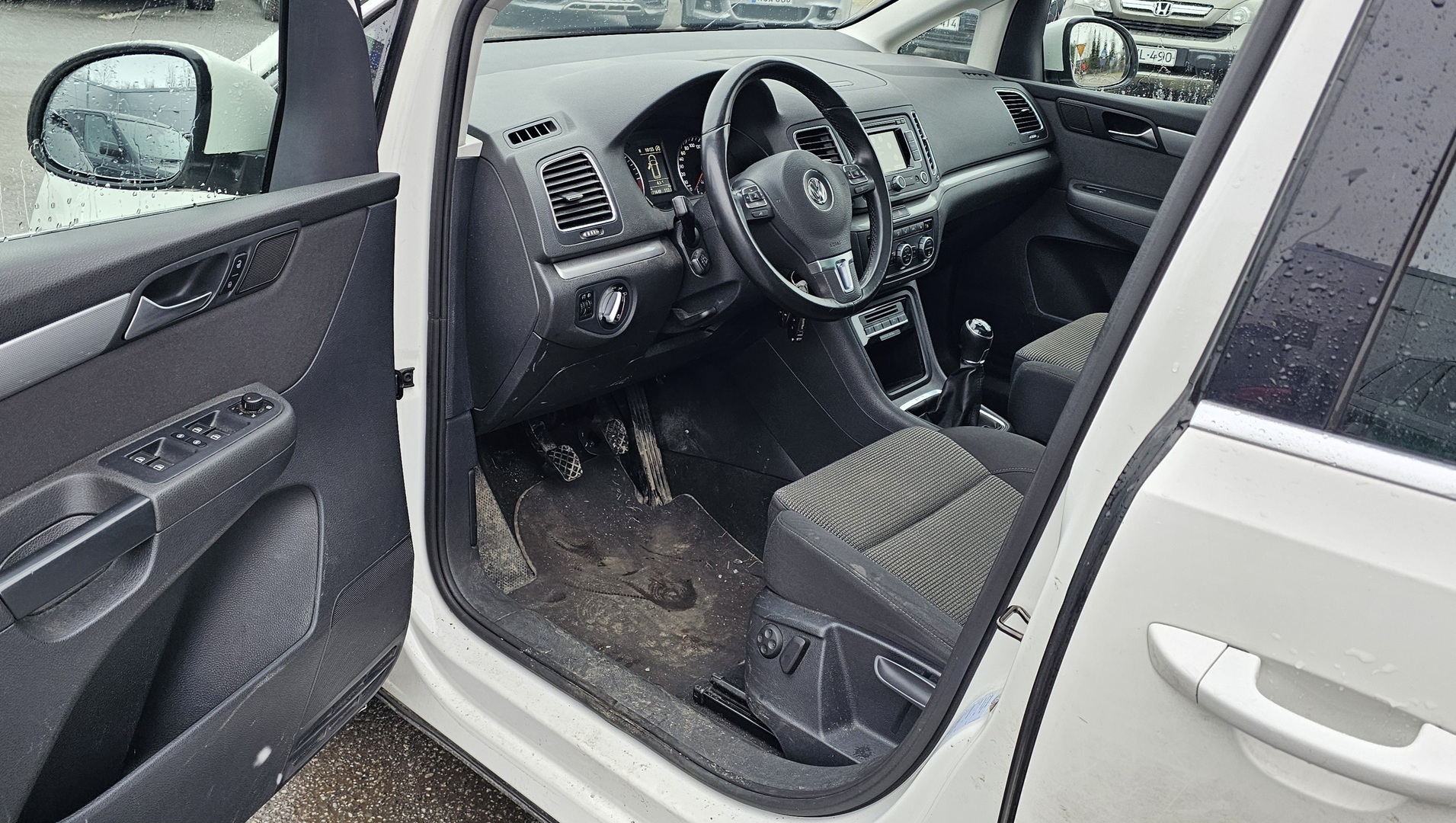 VOLKSWAGEN Sharan 2013