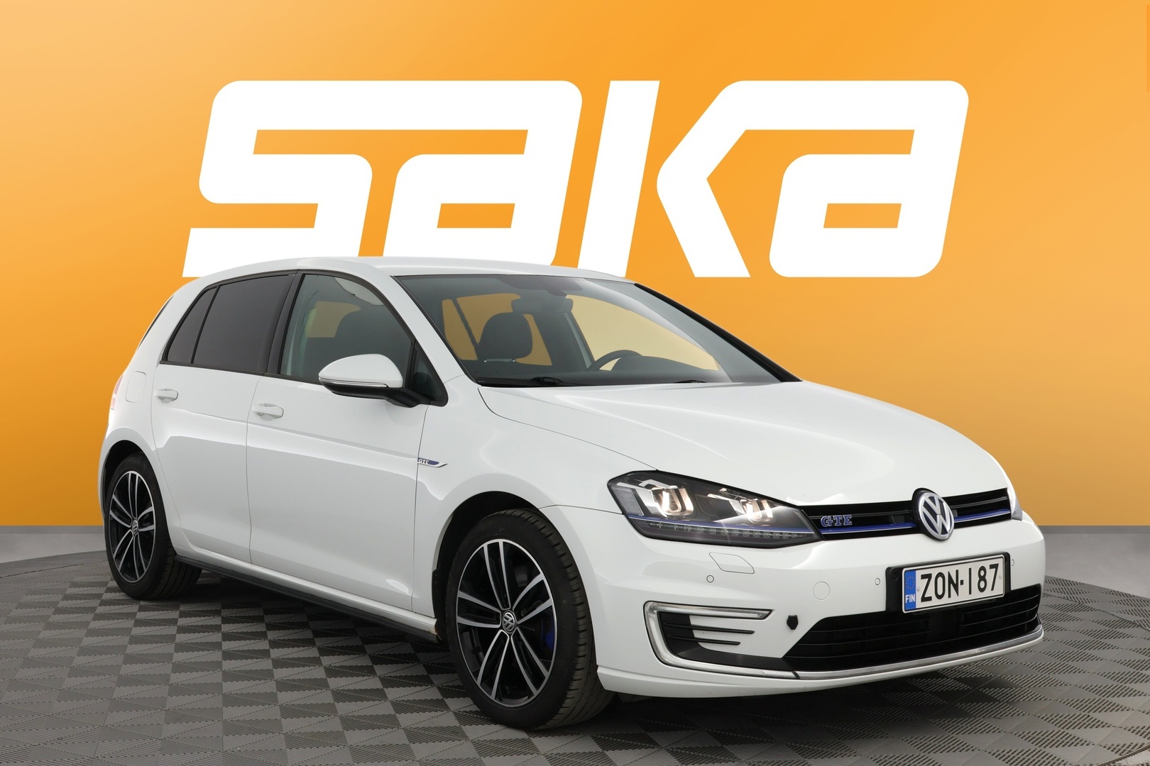 VOLKSWAGEN Golf 2017