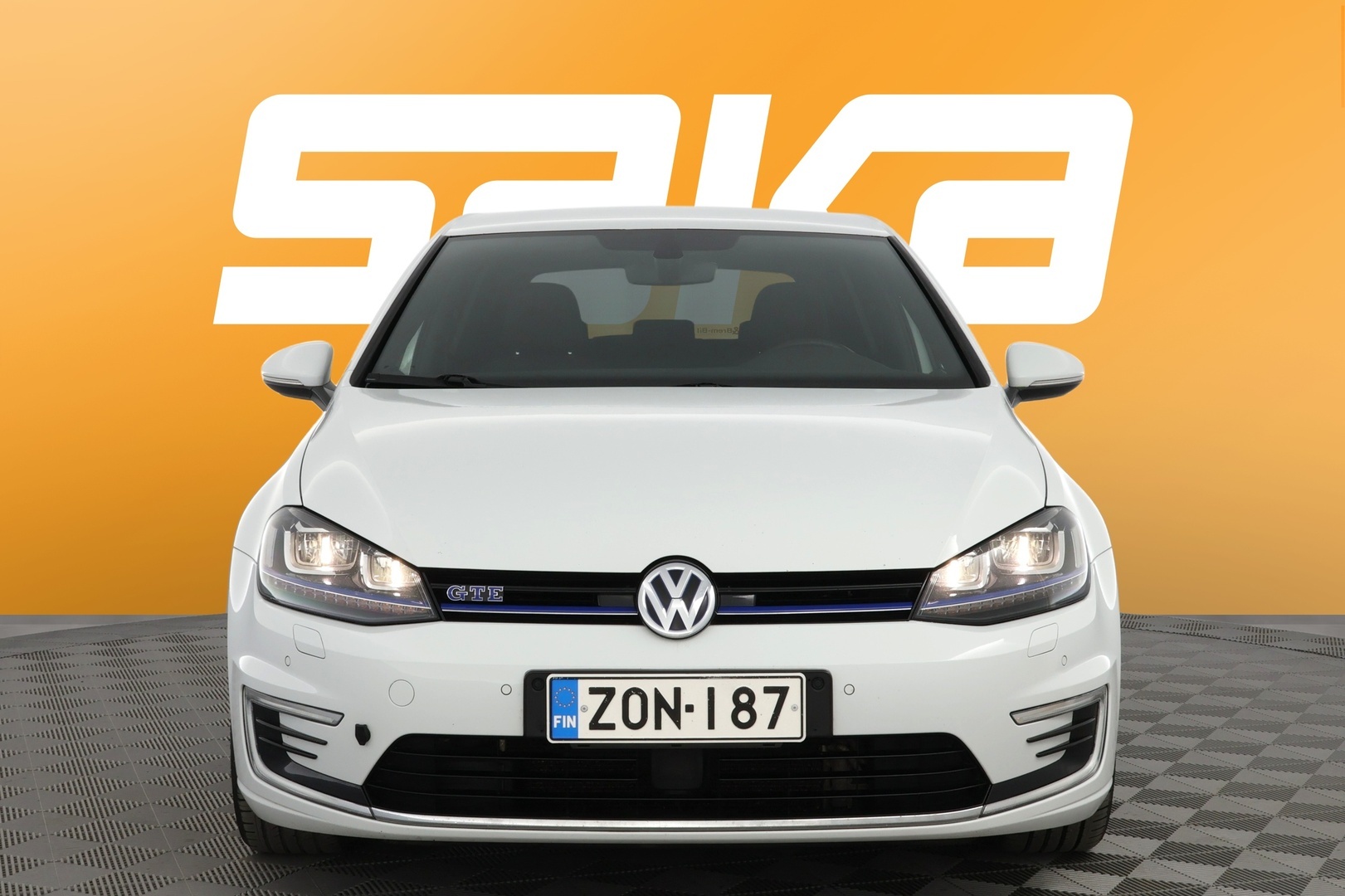 VOLKSWAGEN Golf 2017