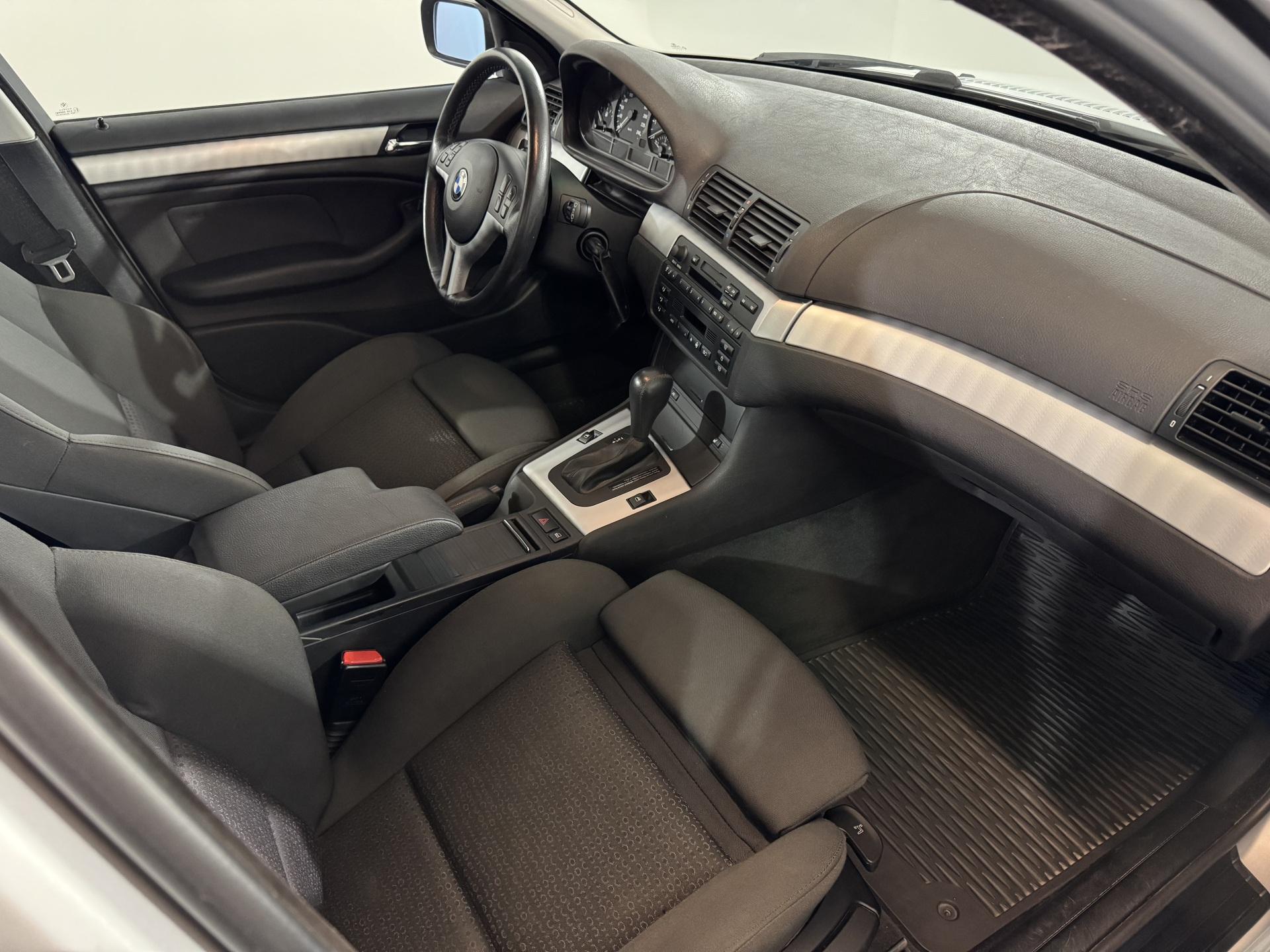 BMW 318 12