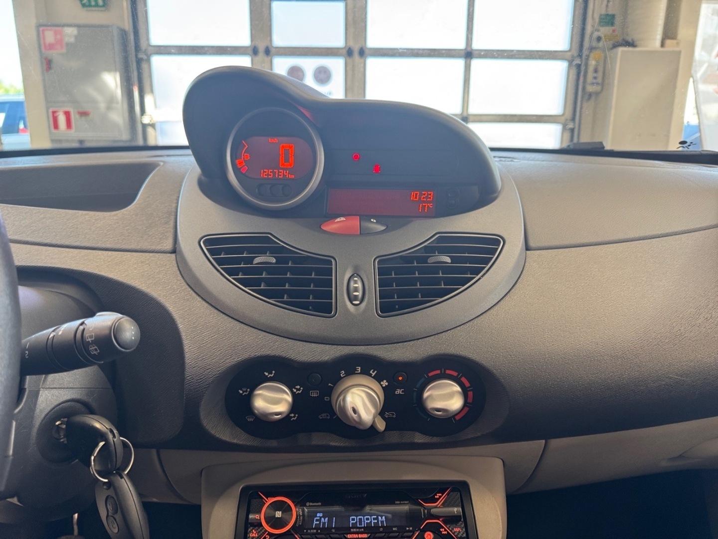 RENAULT Twingo 14