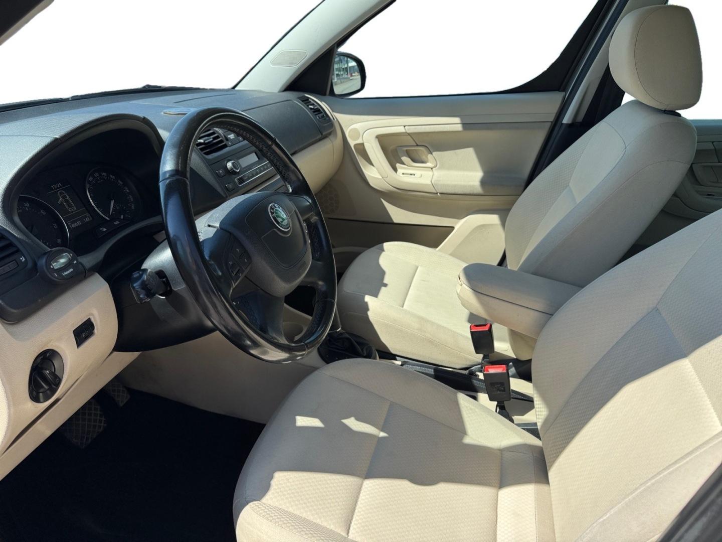 SKODA Roomster 9