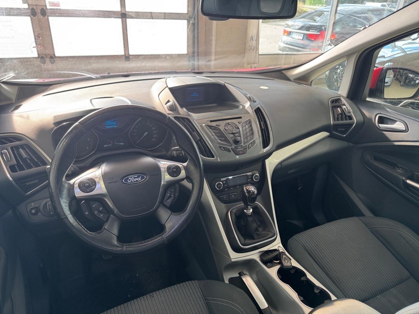 FORD Grand C-Max 11