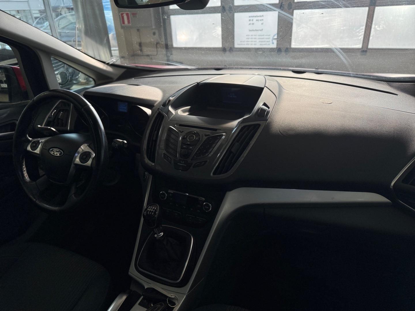 FORD Grand C-Max 13