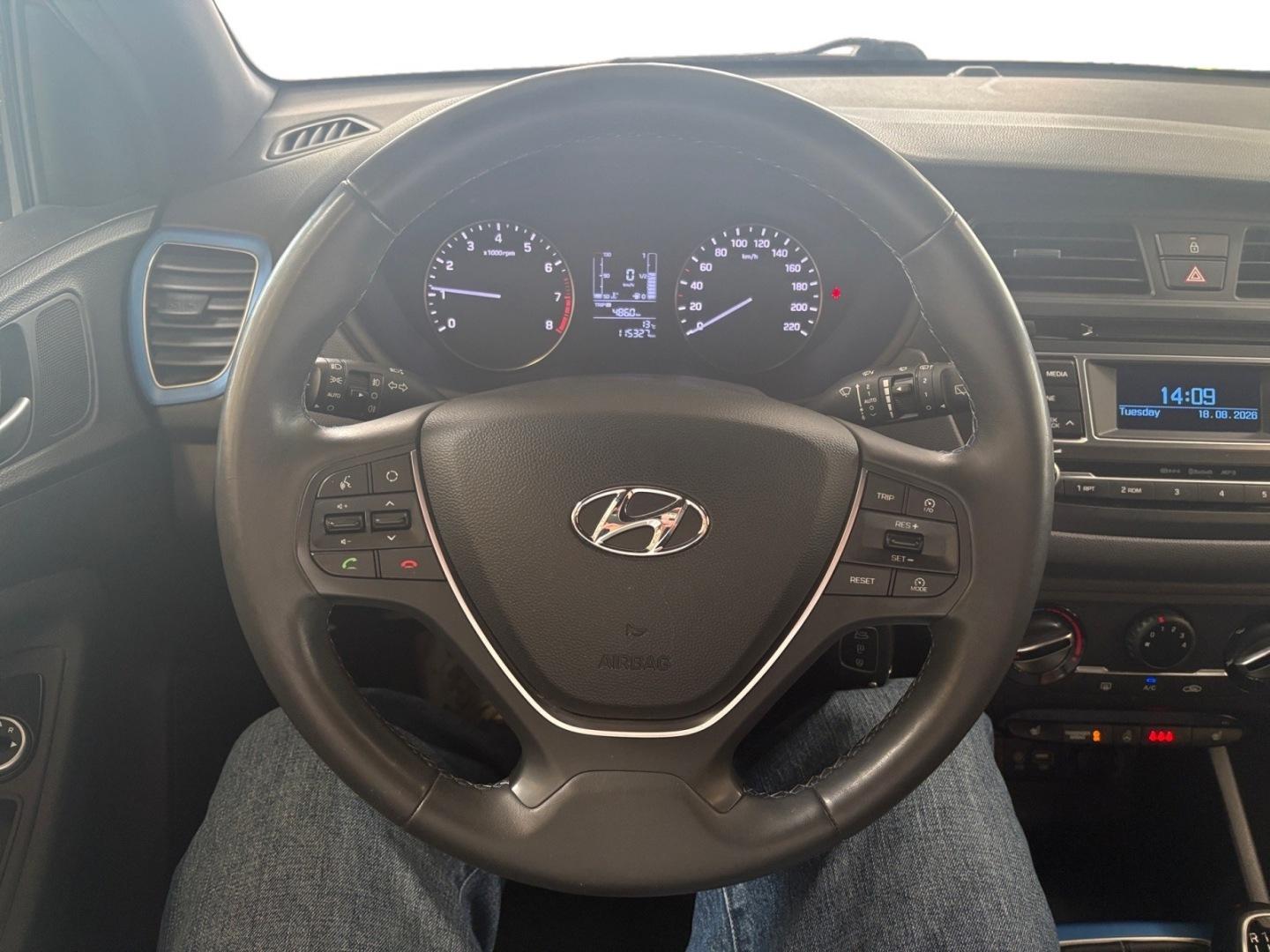 HYUNDAI i20 12