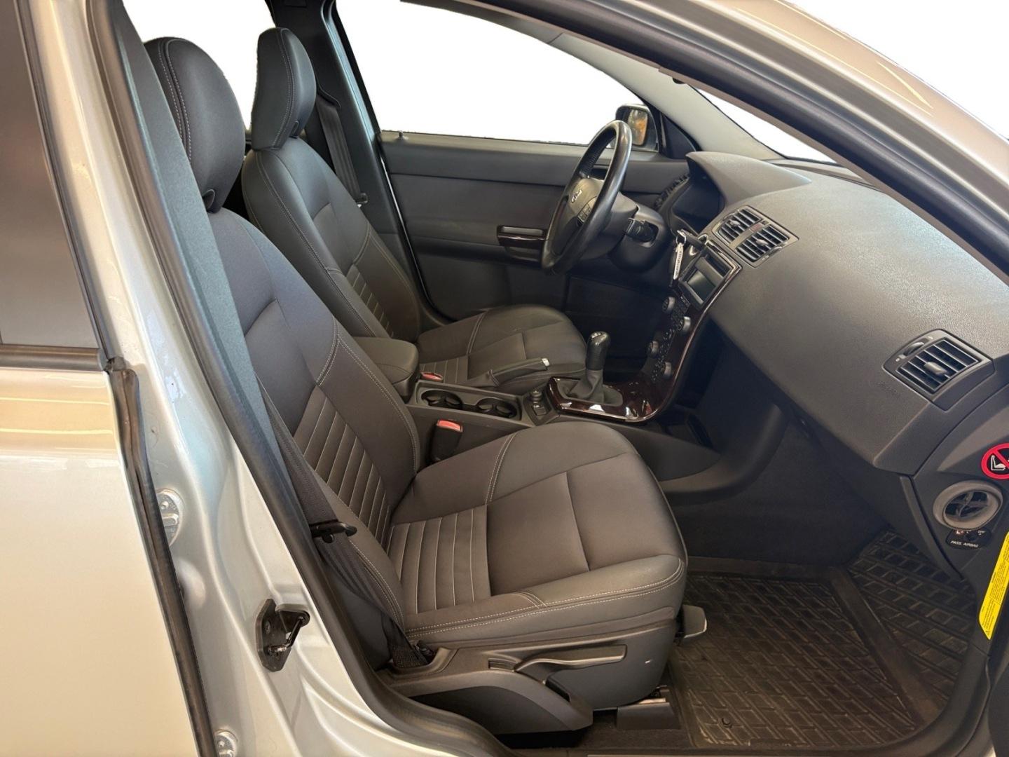 VOLVO S40 10
