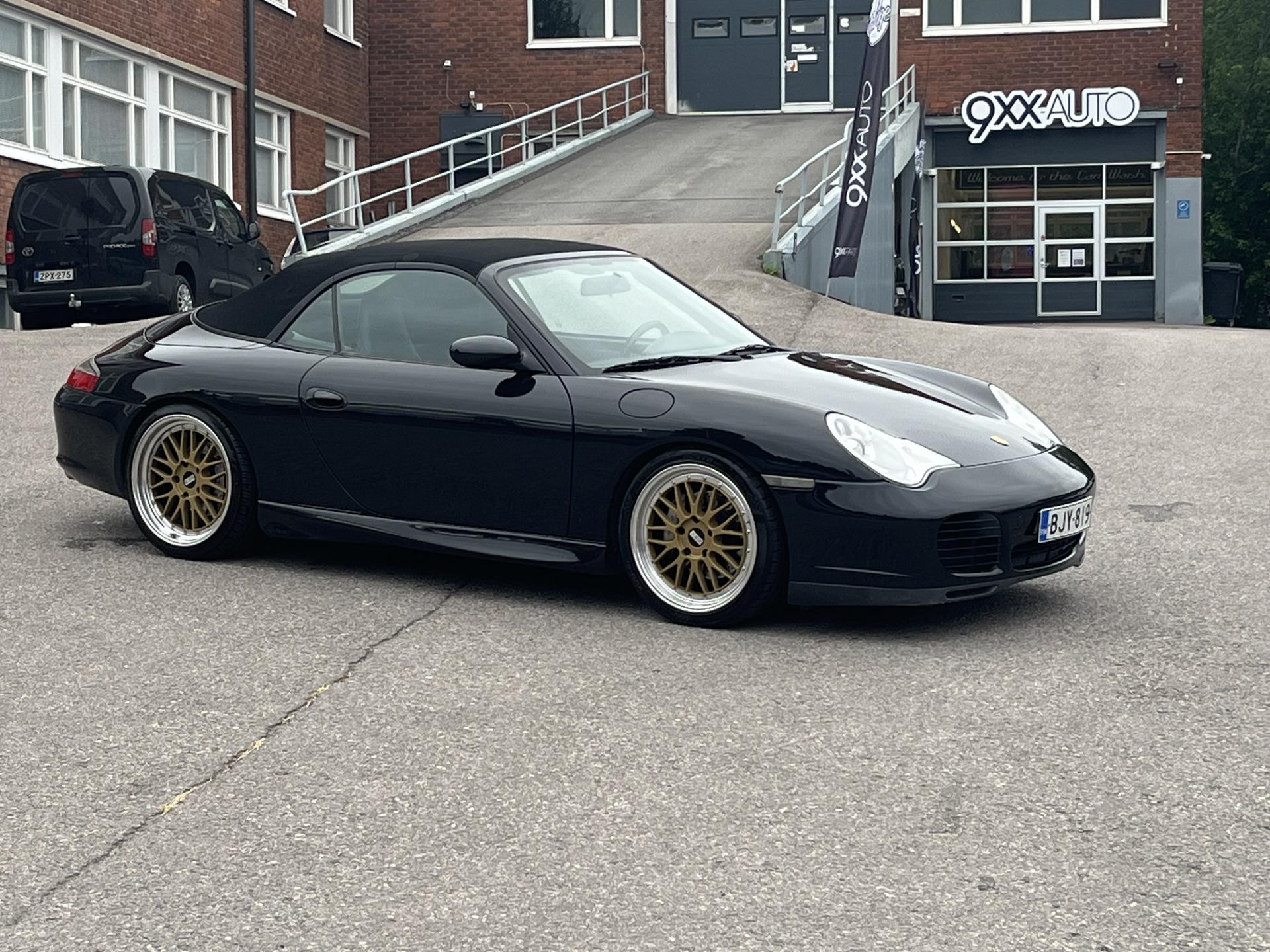 PORSCHE 911 1