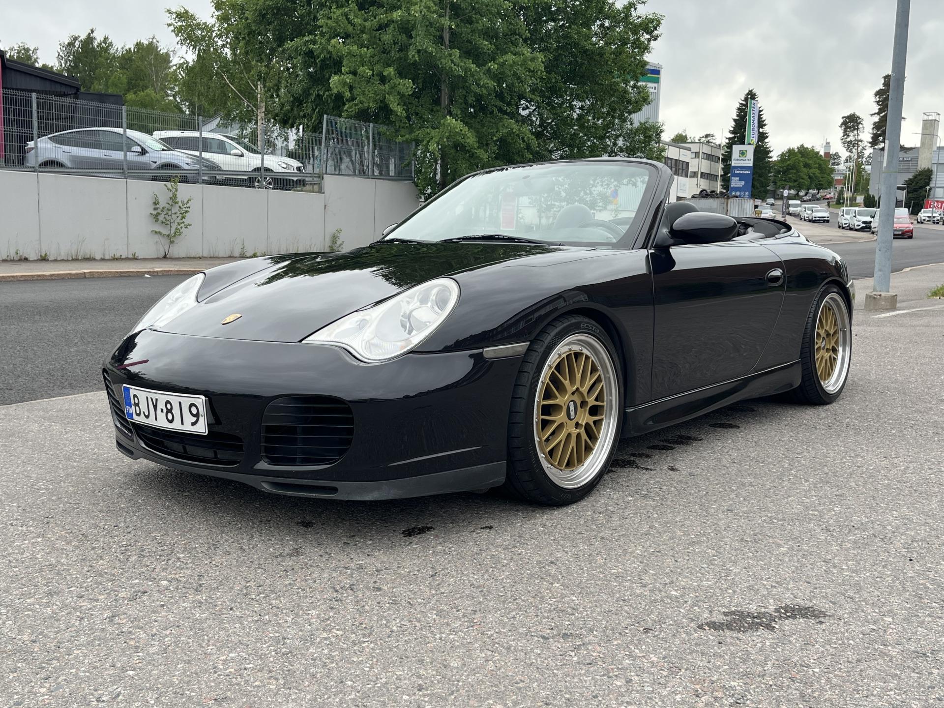 PORSCHE 911 12