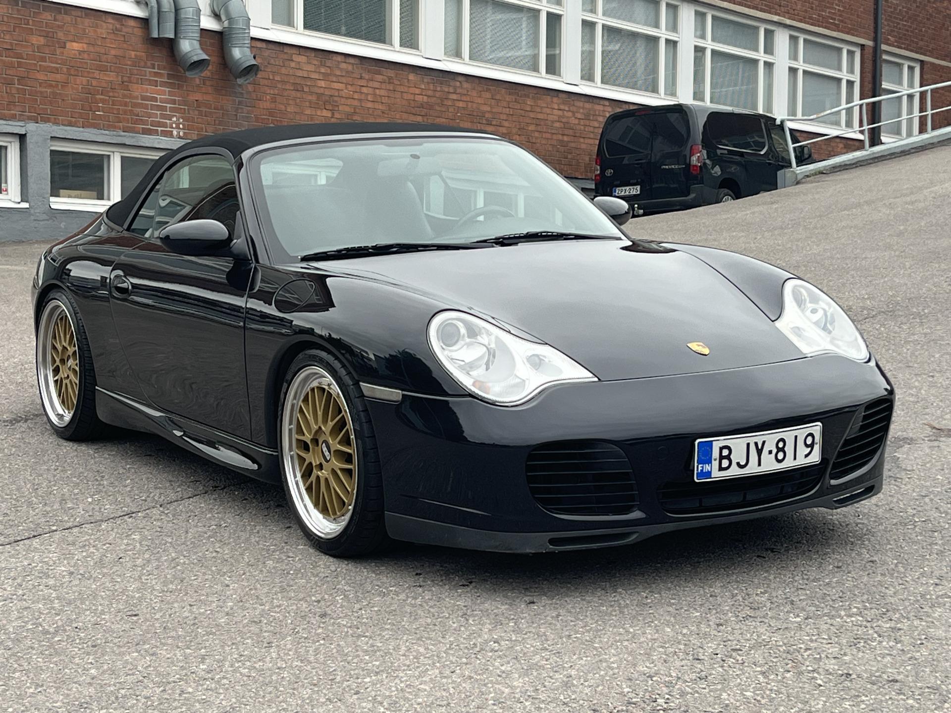 PORSCHE 911 2