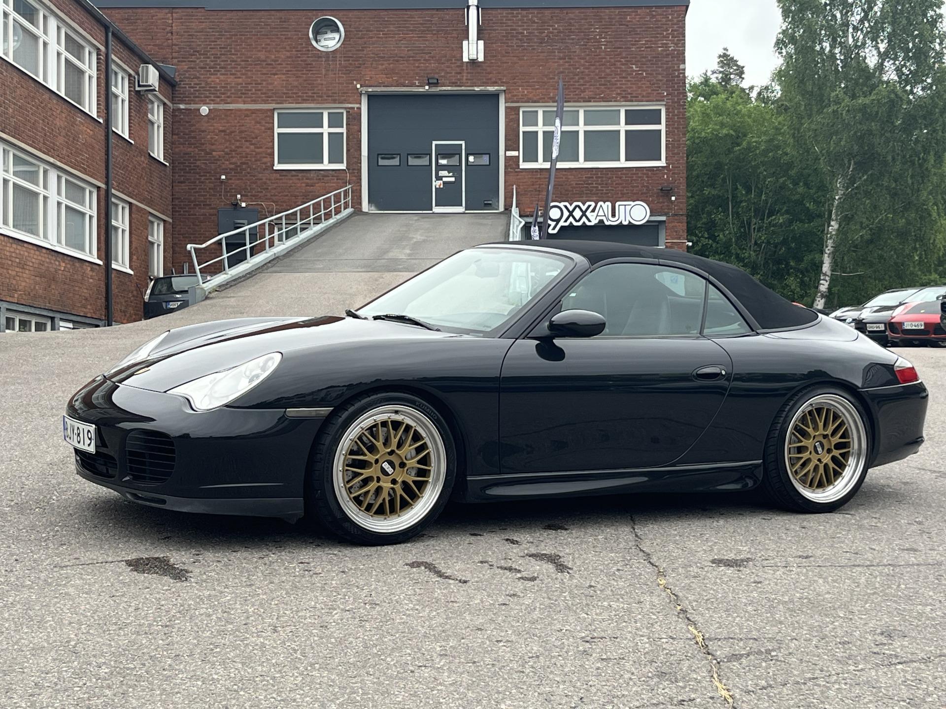 PORSCHE 911 4