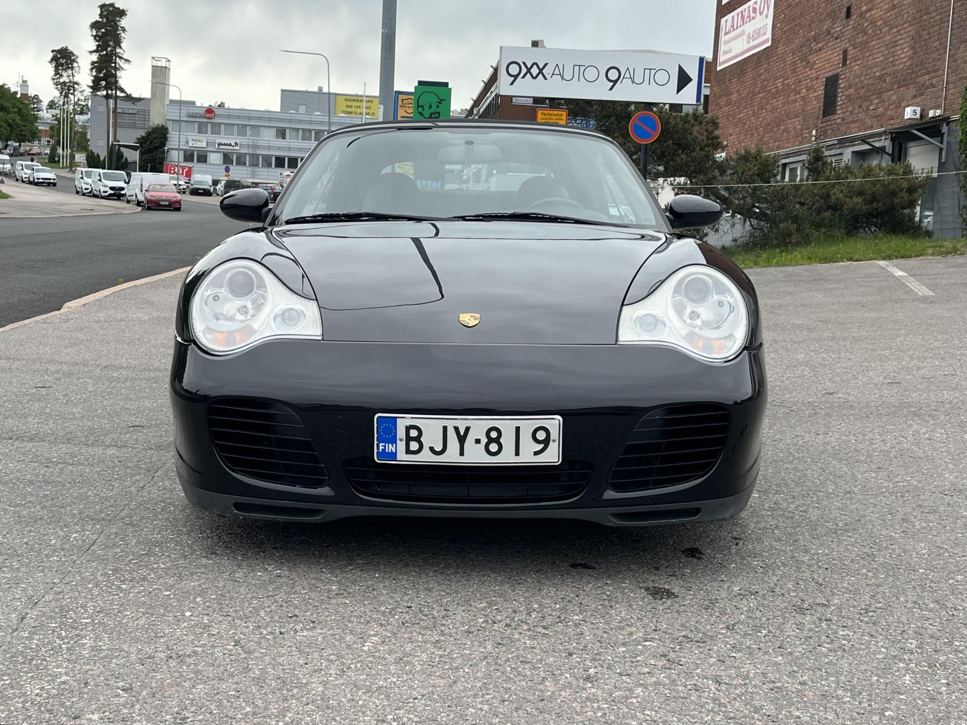 PORSCHE 911 8