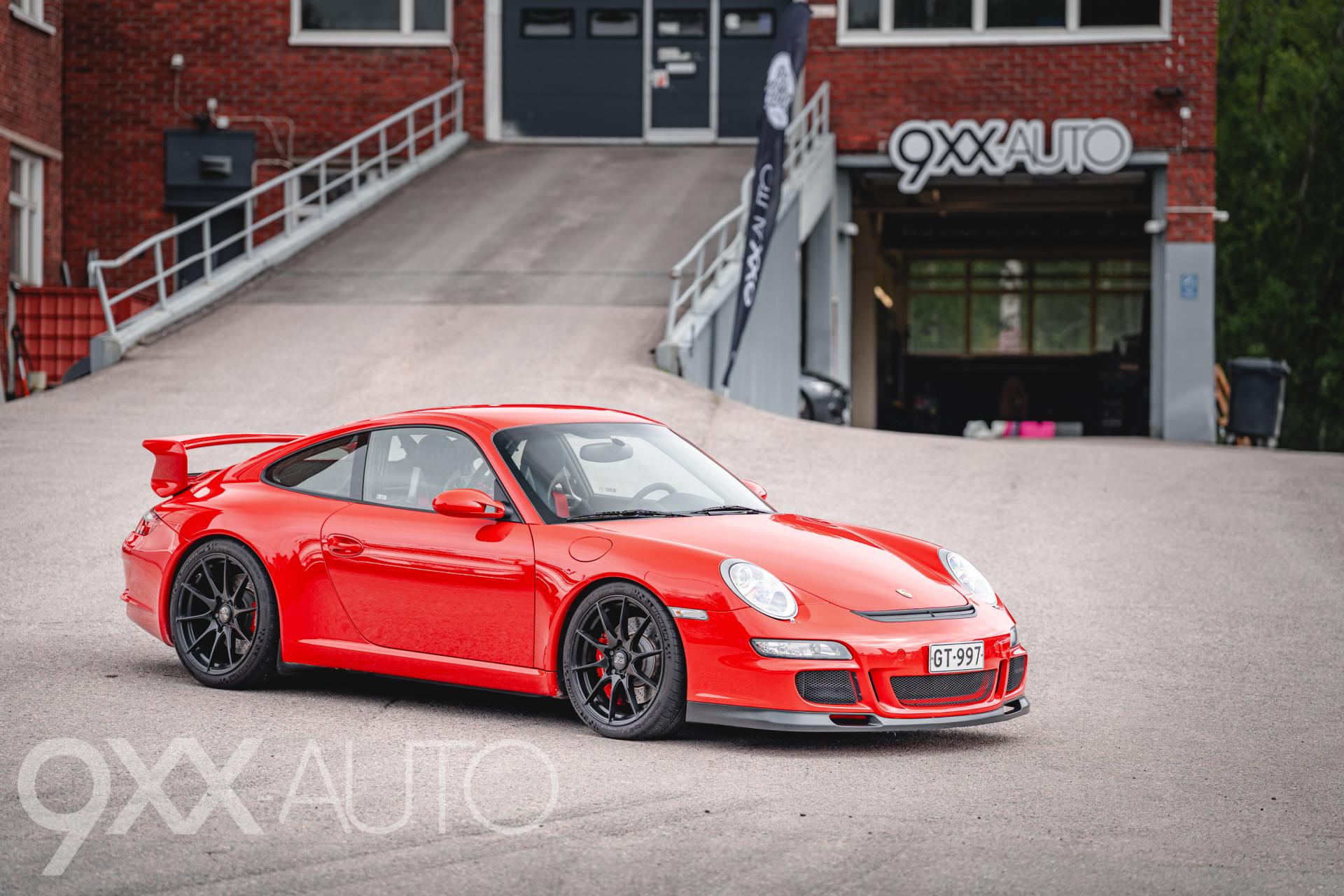 PORSCHE 911 1