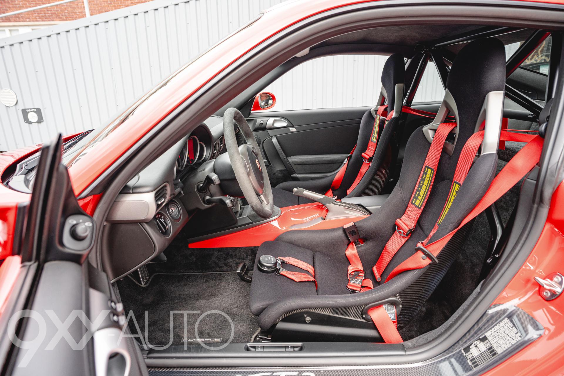 PORSCHE 911 13