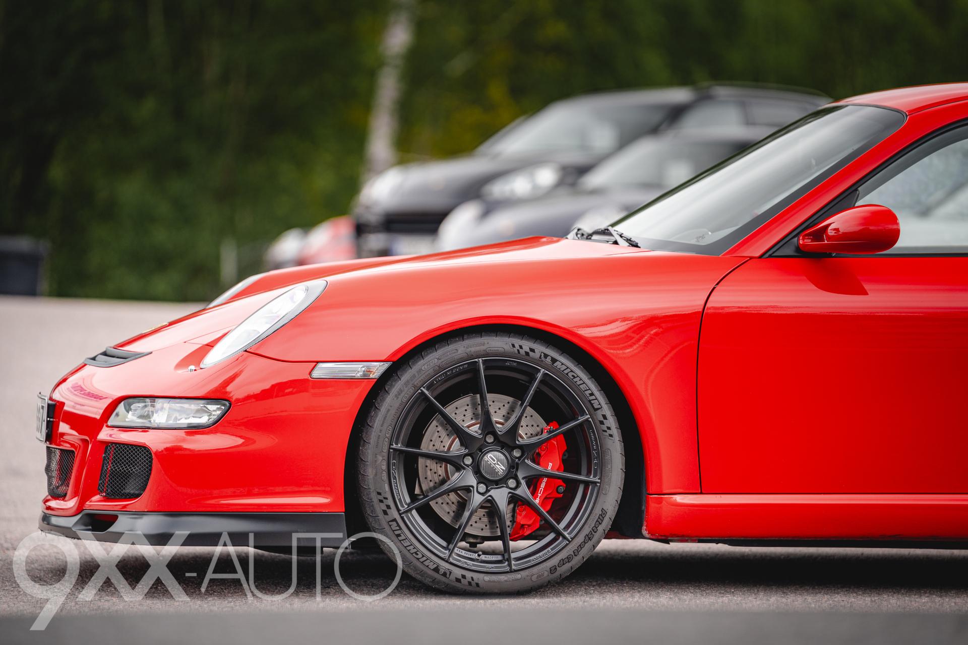 PORSCHE 911 9