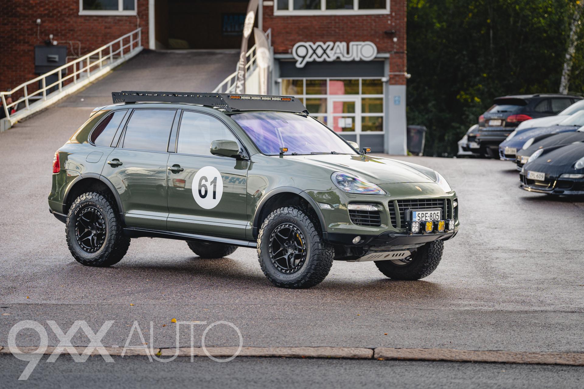PORSCHE Cayenne 1