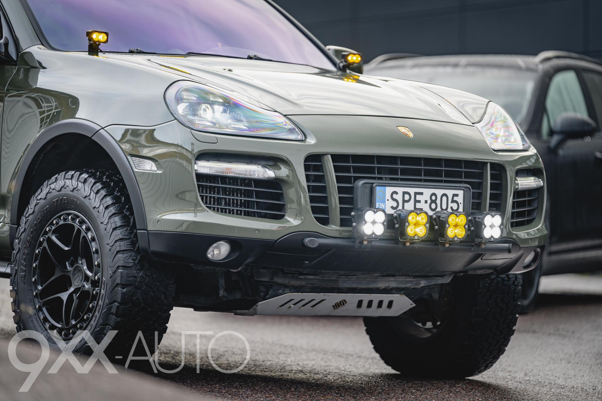 PORSCHE Cayenne 10