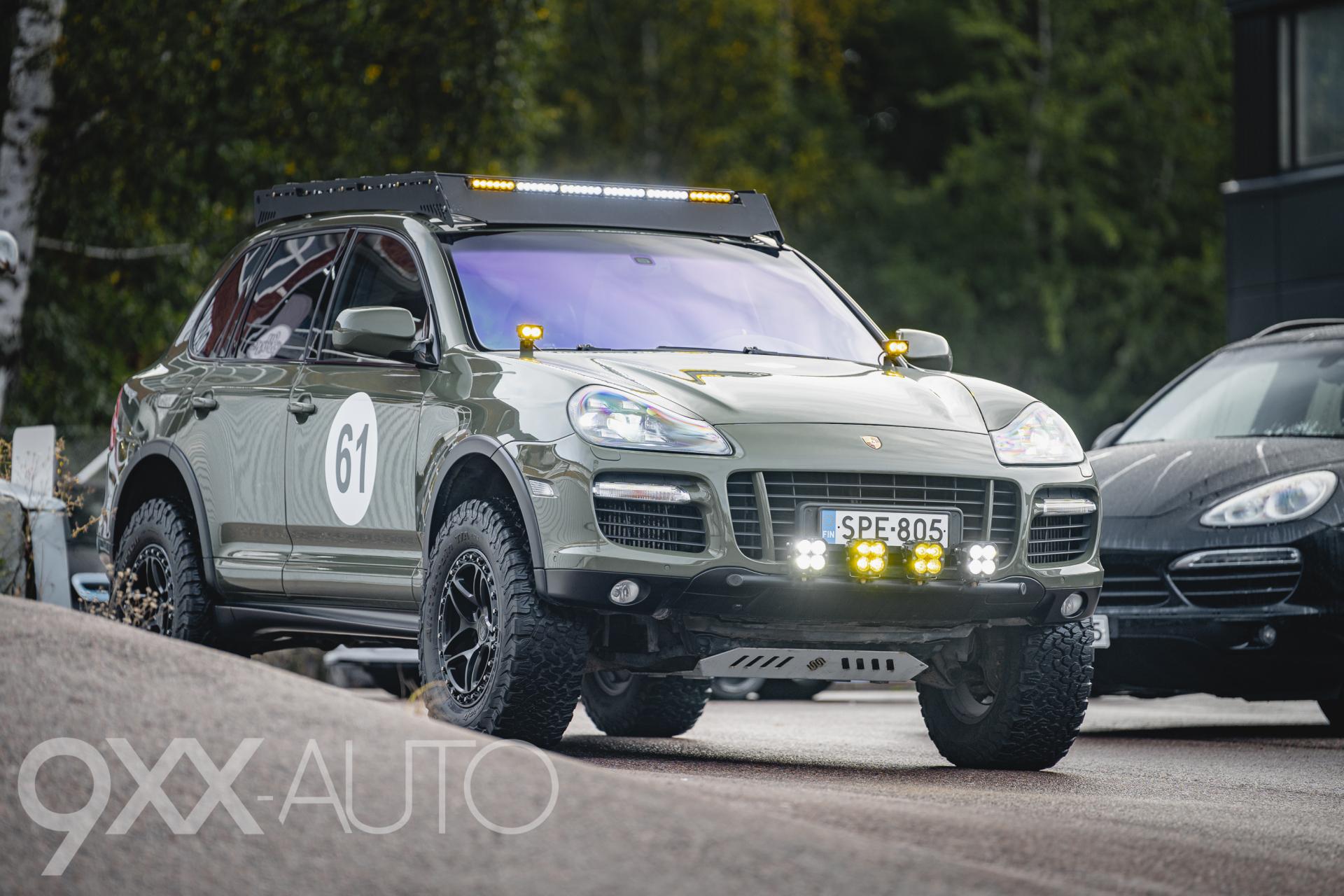 PORSCHE Cayenne 8